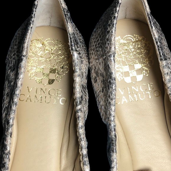 🆕 Vince Camuto | Eryn Snakeskin Print Ballet Flats - Picture 7 of 9